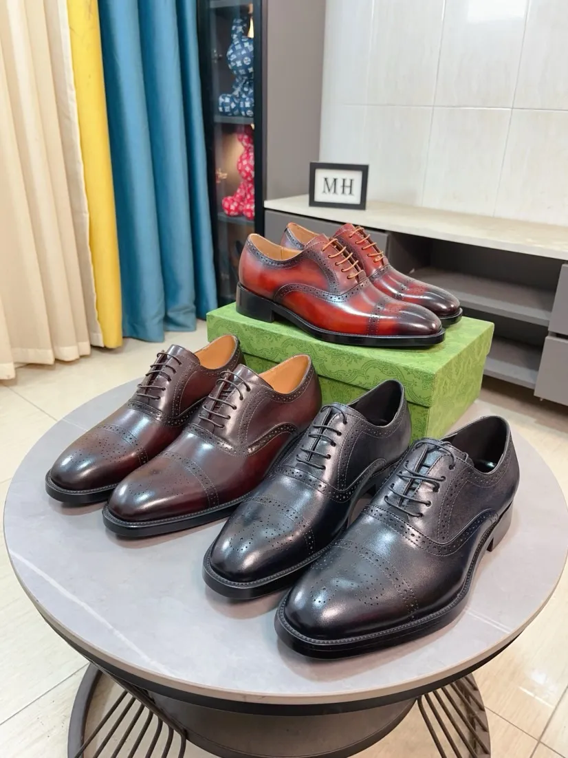 Factory price 500🌹🌹 [GUCCI Gucci] A new style of formal men's leather shoes is coming~ The original quality upper is made of cowhide imported from Italy + soft and delicate leather, comfortable and soft first-layer cowhide lining, rubber wear-resistant outsole, the shoe shape is dignified and domineering, and the luxury charm cannot be concealed! The natural and free nouveau riche leads the trend. Code number: 38-44